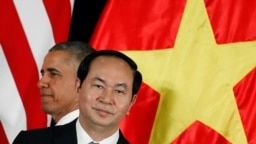 Chuyến thăm của Tổng thống Barack Obama cuối tháng 5/2016, theo nhà báo điều tra Greg Rushford, có sự trợ giúp của nhóm vận động hành lang Podesda mà chính phủ Việt Nam trả 30.000USD hàng tháng.