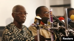 Electoral Commission Chairman Kwadwo Afari-Gyan gives the presidential election results at the electoral commission in Accra January 3, 2009. 