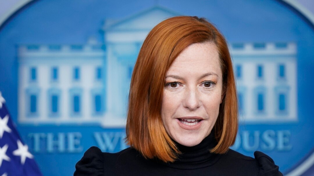 Juru bicara Gedung Putih Jen Psaki berbicara kepada wartawan dalam konferensi pers di Gedung Putih, Washington, pada 23 Desember 2021. (Foto: AP/Patrick Semansky)