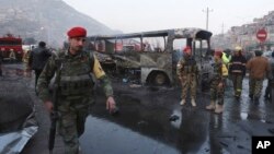 Các binh sĩ Afghanistan tại một địa điểm xảy ra vụ tấn công tự sát ở thủ đô Kabul.