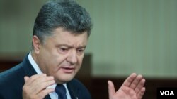 Presiden Ukraina Petro Poroshenko memuji penegakan gencatan senjata di Ukraina timur (foto: dok).