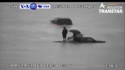 Manchetes Americanas 30 Agosto 2017: Tempestade em Houston acalma e caminha para Louisiana