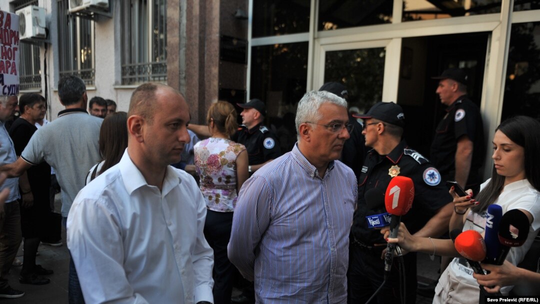 Među optuženima i lideri Demokratskog fronta Andrija Mandić i Milan Knežević