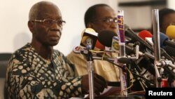 Electoral Commission Chairman Kwadwo Afari-Gyan gives the presidential election results at the electoral commission in Accra January 3, 2009. 