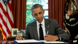 باراک اوباما از ابتدای ریاست جمهوری به دنبال حل مسالمت آمیز پرونده هسته ای ایران بود. 