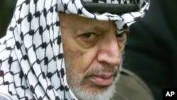 Tim ilmuwan Perancis menyimpulkan bahwa pemimpin Palestina Yasser Arafat meninggal bukan akibat diracun (foto: dok). 