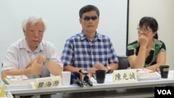 陳光誠拜訪台灣民間司法改革基金會（美國之音張永泰拍攝）