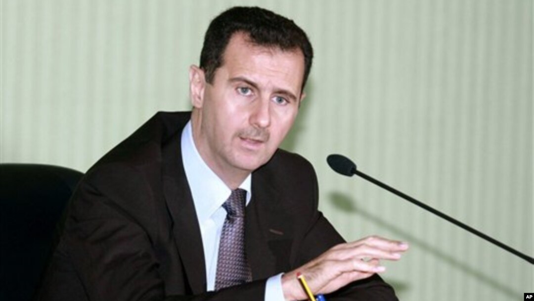 Presiden Suriah Bashar Al-Assad tidak tampil di depan umum saat peringatan Hari Angkatan Bersenjata Suriah, 1/8 (foto: dok). 