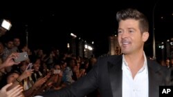 Robin Thicke a su llegada a los MTV Video Music Awards. Barclays Center, Brooklyn, New York. 25/8/13.