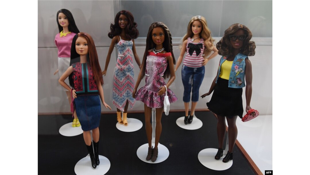 Purwarupa boneka Barbie di pusat desain Mattel di El Segundo, Los Angeles, 7 Desember 2018. Boneka ikonik itu akan menginjak usia 60 tahun.