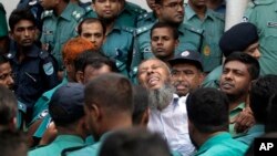 방글라데시 다카 특별법원이 5일 반란 혐의로 체포된 국경수비대원 152명에게 사형을 선고했다.