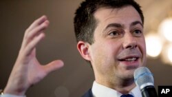 Pete Buttigieg, mantan walikota South Bend, Indiana, saat melakukan kampanye di Merrimack American Legion, Merrimack, New Hampshire, 6 Februari 2020. (AP Photo/Andrew Harnik)