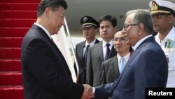 ဘင်္ဂလားဒေ့ရှ်ကိုရောက်ရှိလာတဲ့ တရုတ်သမ္မတကို ဘင်္ဂလား ကြိုဆို (အောက်တိုဘာ ၁၄၊ ၂၀၁၆)