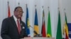 Le président du Malawi, Lazarus Chakwera, s'adresse à ses pairs après avoir pris la présidence de la Communauté de développement de l'Afrique australe (SADC), à Lilongwe, au Malawi, le 17 août 2021.