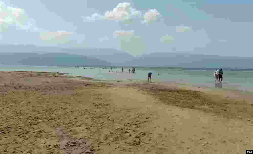 Prespa Lake low level of the water - 15