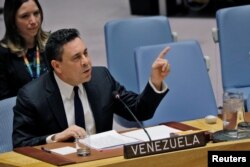 Dubes Venezuela untuk PBB, Samuel Moncada, berbicara dalam sidang di DK PBB yang menyerukan untuk mengadakan pemilihan suara terkait rancangan resolusi yang diajukan AS yang menyerukan Pilpres di Venezuela yang adil.