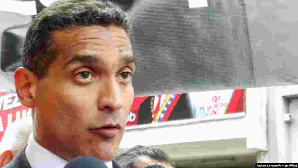 Juan Carlos Gutiérrez, abogado defensor de Leopoldo López, aspira que sean aceptadas por el tribunal las pruebas promovidas por la Fiscalía que demuestran torturas y maltrato, tal y como lo considera la ONU por su caso.