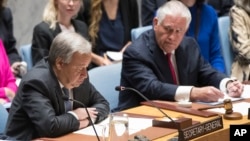 Antonio Guterres, Umunyamabanga mukuru wa onu (i bubamfu). Rex Tillerson, Umushikiranganji ajejwe imigenderanire ya Amerika n'ayandi makungu (i buryo)