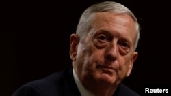 Le général James Mattis, membre du corps des marines américain à la retraite, lors de son audition de confirmation devant le Comité des services armés du Sénat, le 12 janvier 2017.