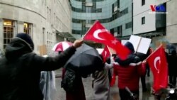Londra’da Türk Göstericiler Afrin Operasyonuna Destek Verdi