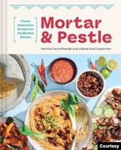 Buku Masakan indonesia klasik, Mortar & Pestle. (Foto: pribadi)