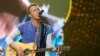 Chris Martin du groupe Coldplay en concert dans le New Jersey le 16 juillet 2016.