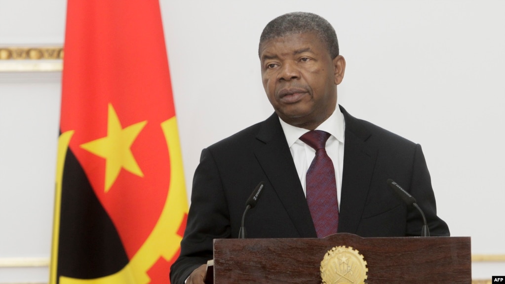 Presidente angolano em Moscovo para estreitar relaÃ§Ãµes com a RÃºssia