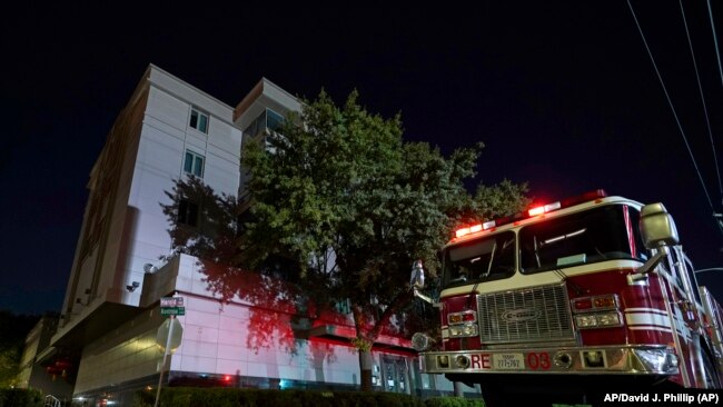 中国驻休斯顿总领事馆2020年7月21日焚烧文件引发火警（美联社）