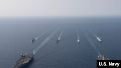 美国斯坦尼斯号航母战斗群和法国戴高乐号航母战斗群2019年4月15号在红海演习 - 美国海军提供