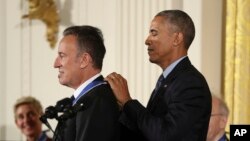Bruce Springsteen recibe la Medalla Presidencial de la Libertad