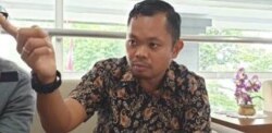 Kuasa Hukum Tim Advokasi Papua, Tigor Gemdita Hutapea, Rabu, 26 Februari 2020/. (Foto: Sasmito Madrim/VOA)