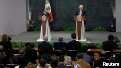 Le candidat républicain à la Maison Blanche Donald Trump et le président mexicain Enrique Peña Nieto donne une conférence de presse à Mexico, Mexique, le 31 août 2016.