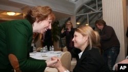 The EU's Catherine Ashton meets with former Ukrainian leader Yulia Tymoshenko in Kyiv on Feb. 25, 2014.