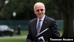 যুক্তরাষ্ট্রের প্রেসিডেন্ট জো বাইডেন ক্যাম্প ডেভিড থেকে সপ্তাহান্তে ওয়াশিংটনের হোয়াইট হাউজে ফিরে আসছেন। ৬ ফেব্রুয়ারি, ২০২৩।