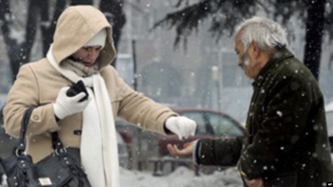 Нови жртви на снежното невреме во Македонија