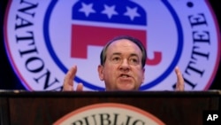 Mantan Gubernur Arkansas Mike Huckabee kembali masuk bursa kandidat capres AS.