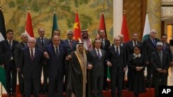 Делегација на министри од Саудиска Арабија, Јордан, Египет, Индонезија, Палестинската управа и Организацијата за исламска соработка, меѓу другите, го посети Пекинг на првата етапа од турнејата во светските метрополи, барајќи прекин на непријателствата во Газа.