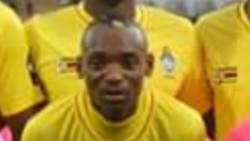 Abadlali beqembu eleZimbabwe elamaWarriors baxoxa lenthathelezindaba eyeVOA