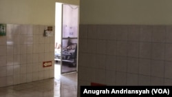 Ruangan perawatan ketiga anak penderita suspect difteri asal Kabupaten Simalungun, Sumatera Utara, dirawat di RSUP H Adam Malik Medan, Jumat, 6 Desember 2019. (Foto: VOA/Anugrah Andriansyah). 