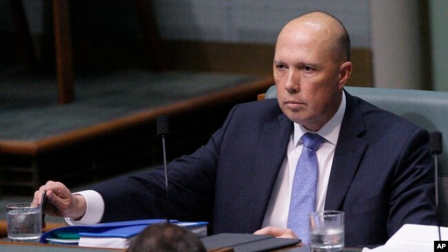 ທ່ານ ພີເຕີ ດັດທັນ, ອະດີດລັດຖະມົນຕີກະຊວງພາຍໃນ ທີ່ເສຍໄຊໃຫ້ແກ່ທ່ານ ມໍຣີສັນ