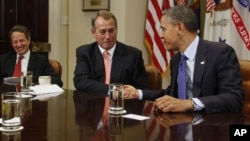 President Barack Obama hosts bipartisan meeting with Congressional leaders, Roosevelt Room of White House, November 16, 2012.