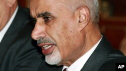 24일 미국 뉴욕에서 힐러리 클린턴 미 국무장관과 면담한 모하메드 엘 마가리프 리비아 대통령. (자료 사진)