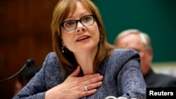 La directora ejecutiva de General Motors (GM), Mary Barra, testificó ante el Congreso.