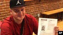 Kenneth Cabán González ganó una demanda contra el estado de Georgia quien lo acusó de presentar documentación falsa al querer solicitar la transferencia de licencia de Puerto Rico.