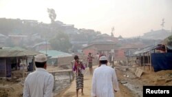 Suasana di kamp pengungsi Rohingya, Balukhali di Cox's Bazar, Bangladesh, 8 April 2019. (Foto: dok).