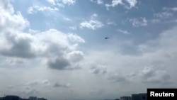 ধারনা করা হচ্ছে এই হেলিকপ্টারে শেখ হাসিনা এবং শেখ রেহানা ঢাকা থেকে প্রথমে আগরতলা যান। ফটোঃ ৫ অগাস্ট, ২০২৪।