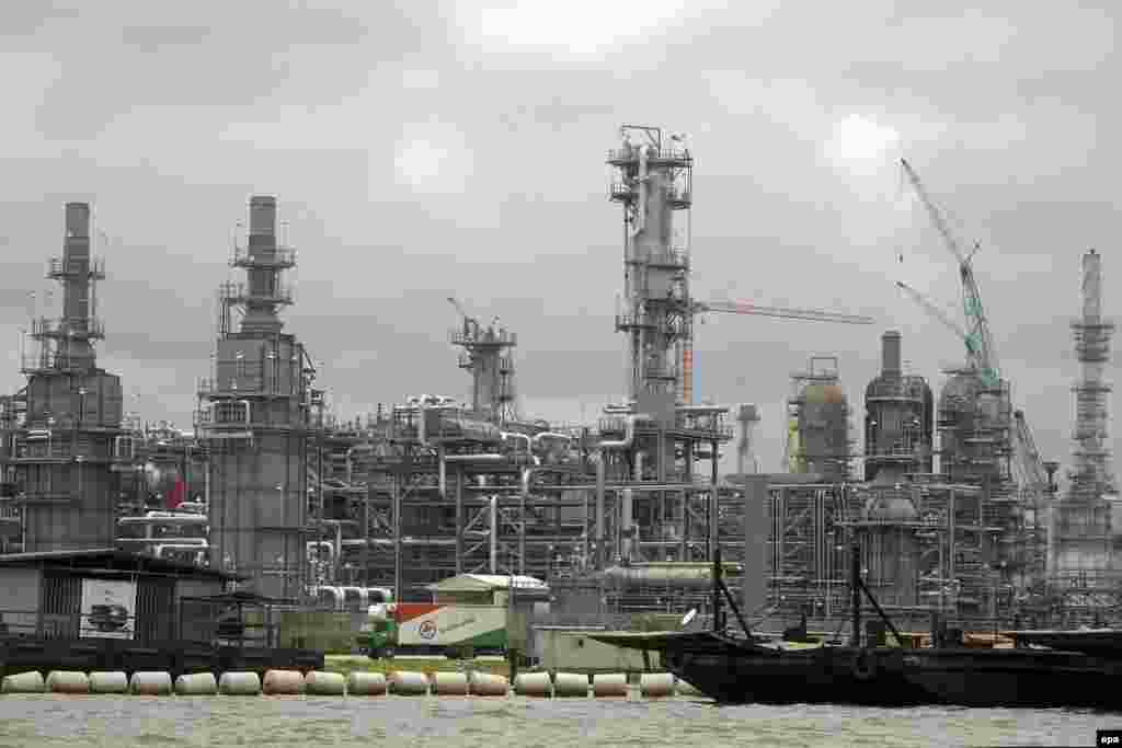 SAMEDI. Les Vengeurs du delta du Niger attaquent un important pipeline au Nigeria. Lire l'article ici.