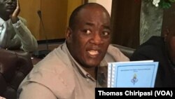 Munyori mukuru wePTUZ, VaRaymond Majongwe. VaMajongwe vanoti zviri nani kudzivirira chirwere pane kuzonetseka nekuchirapa.