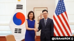 미셸 스틸 주한미국대사가13일 박윤주 한국 외교부 제1차관과 면담했다.