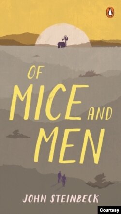 Từ trên xuống: Of Mice and Men, của John Steinbeck bản tiếng Anh; Des souris et des hommes bản tiếng Pháp; Của Chuột và Người, bản dịch của Hoàng Ngọc Khôi và Nguyễn Phúc Bửu Tập, Nxb Văn Sài Gòn 1967. Từ sau 1975, bản tiếng Việt này đã được tái bản nhiều lần ở Việt Nam.